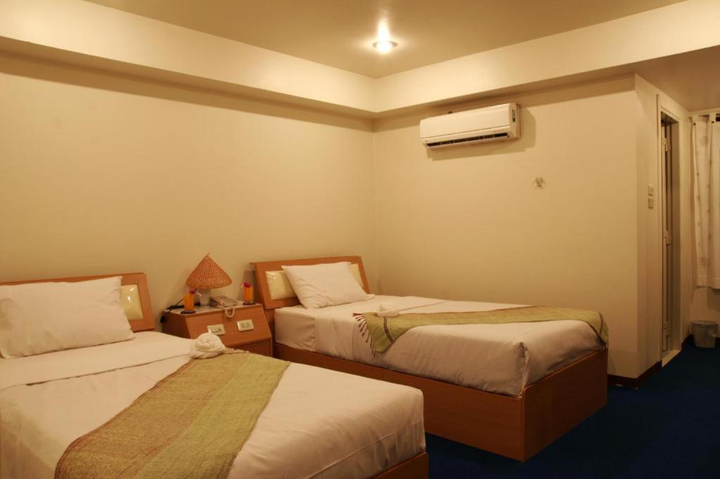 Ratchaphruek 2007 Hotel Chom Thong Εξωτερικό φωτογραφία