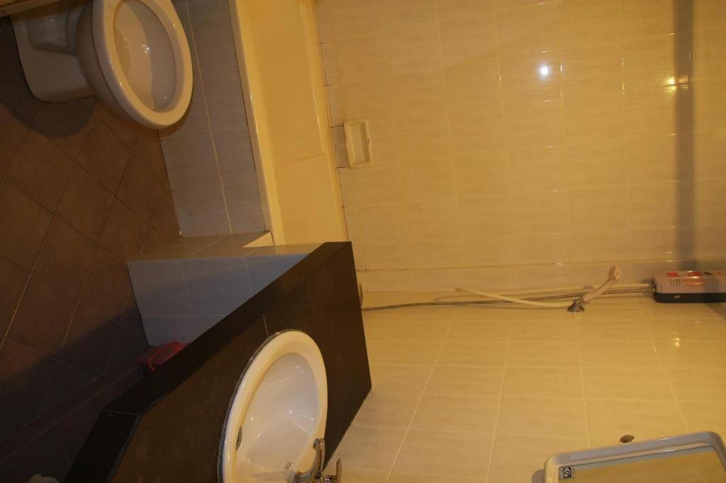 Ratchaphruek 2007 Hotel Chom Thong Εξωτερικό φωτογραφία